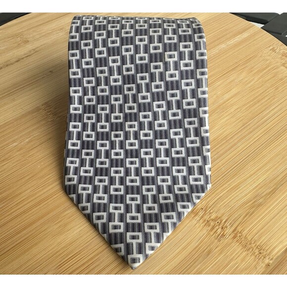 GUCCI Men's 100% Silk Designer Luxury Necktie Made in ITALY 3-6/8in W x 60in L - Picture 1 of 9